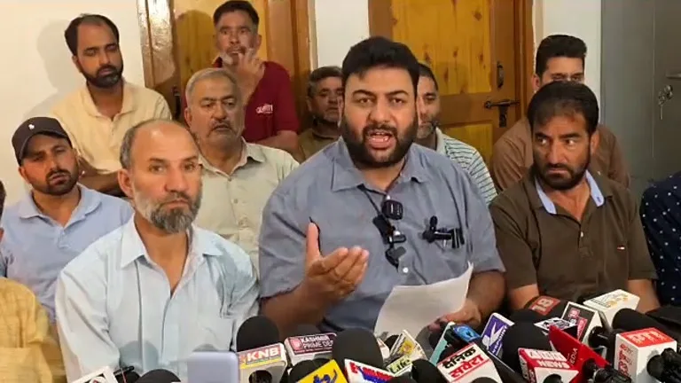 61ہزار ڈیلی ویجرز کی مستقلی میں تاخیر، یکم ستمبر کو احتجاج کا اعلان، بھوک ہڑتال اور کام چھوڑ ہڑتال کی دھمکی