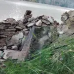زمین دھنسنے سے کُلتی چکہ کے کئی مکانات میں دراڑیں،تین خاندان محفوظ مقامات پر منتقل
