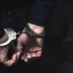 شوپیاں میں دستی بم اور حزب المجاہدین کے پوسٹر سمیت 3 افراد گرفتار