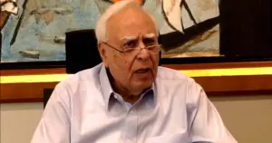 ’بیرون ملک دانشمندانہ باتیں، ملک میں خاموشی‘، موہن بھاگوت کے اتحاد سے متعلق بیان پر کپل سبل کا سخت ردعمل