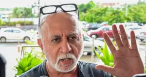 جنسی زیادتی کا معاملہ: ترون تیج پال کو سپریم کورٹ کا جھٹکا، دو ہفتے میں سرینڈر کا حکم