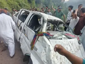 پونچھ کے شندرہ علاقے میں دلخراش سڑ ک حادثہ ، 6 افراد ازجان