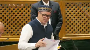 بی جے پی کے واک آؤٹ کے دوران یودھویر سیٹھی کے ایوان میں رہنے پر عمر عبداللہ کا اظہارِ ستائش،کہاحقیقی اور جعلی ایم ایل اے میں یہی فرق ہے:عمر عبداللہ