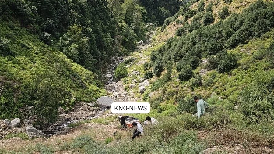 کشتواڑ میں تیل ٹینکر حادثے کا شکار، دو افراد جاں بحق