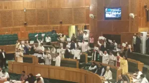 جموں و کشمیر اسمبلی میں بی جے پی کی نعرے بازی، وقفہ سوالات متاثر