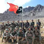 پاکستان اور چین کی سرحدی فورسز کا منتکہ پاس پر بلند ترین مشترکہ گشت