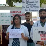 احتجاج کے درمیان انٹرن ڈاکٹروں کی سکینہ ایتو سے دوبارہ ملاقات، ماہانہ وظیفہ بڑھانے کا مطالبہ