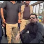 وزیراعلیٰ خیبر پختونخوا سہیل آفریدی کا لاہور میں سڑک بند کرنے کیخلاف دھرنا
