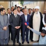 تحریک انصاف کا4اکتوبر کولانگ مارچ کاحتمی فیصلہ،اپوزیشن وفد کی نیئر بخاری سے ملاقات