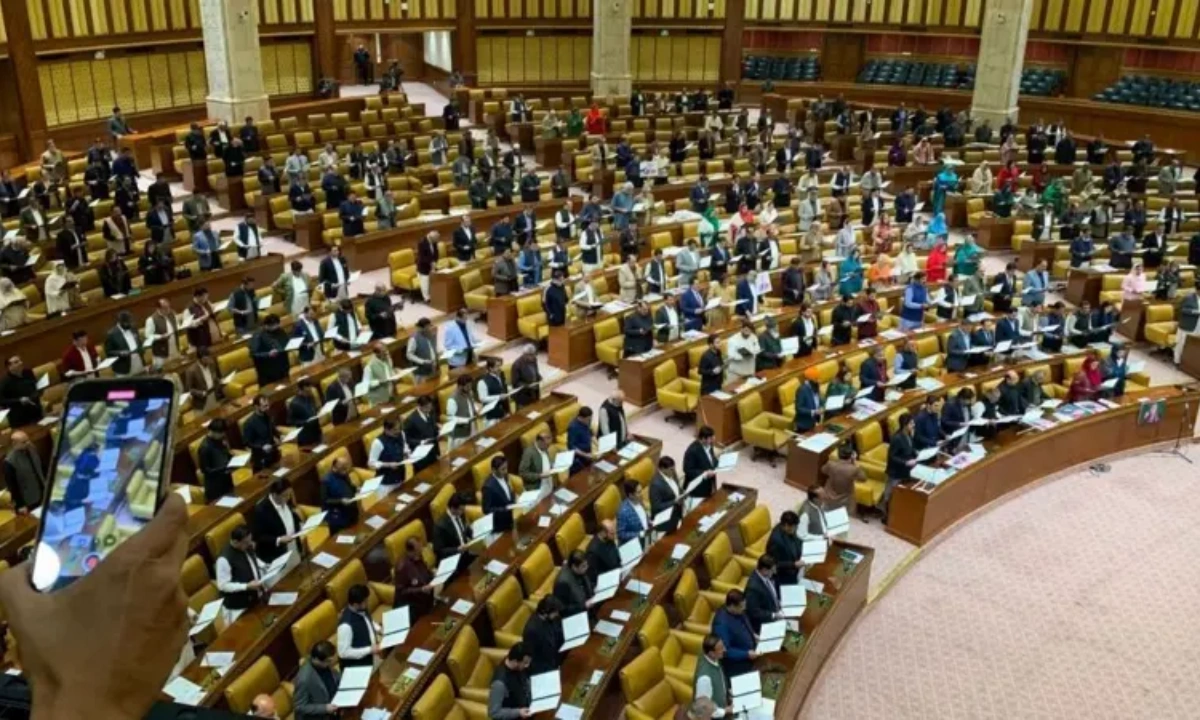 پنجاب میں انسداد دہشت گردی ترمیمی بل نافذ ہونے سے روکنےکی کوششیں شروع