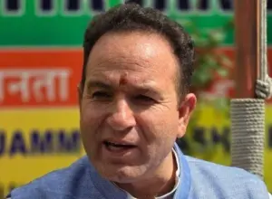 لوگ ناراض ہیں، اسی لیے سڑکوں پر ہیں،عمر سرکار کے تمام دعوے کھوکھلے ثابت : سنیل شرما
