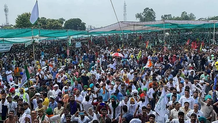 اپوزیشن اور نوجوانوں کے بعد چیف الیکشن کمشنر گیانیش کمارکے خلاف کسانوں نے بھی کیا ملک گیر احتجاج کا اعلان
