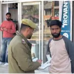 حساس اشیاء کی خرید و فروخت پر پولیس کا کریک ڈاؤن تیز، متعدد اضلاع میں دکانوں کی تلاشی