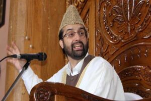 جمعہ خطبات کے مشترکہ خاکے پر تنازع کے درمیان میرواعظ چرار شریف میں جمعہ کا خطبہ دیں گے