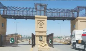 فیلڈ مارشل عاصم منیر کے دورہ تہران کے دوران پاک ایران سرحد دوبارہ کھل گئی