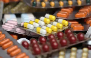 کینسر کے مریضوں کے لیے بڑی راحت، ادویات 70 فیصد تک سستی ہونے کی امید