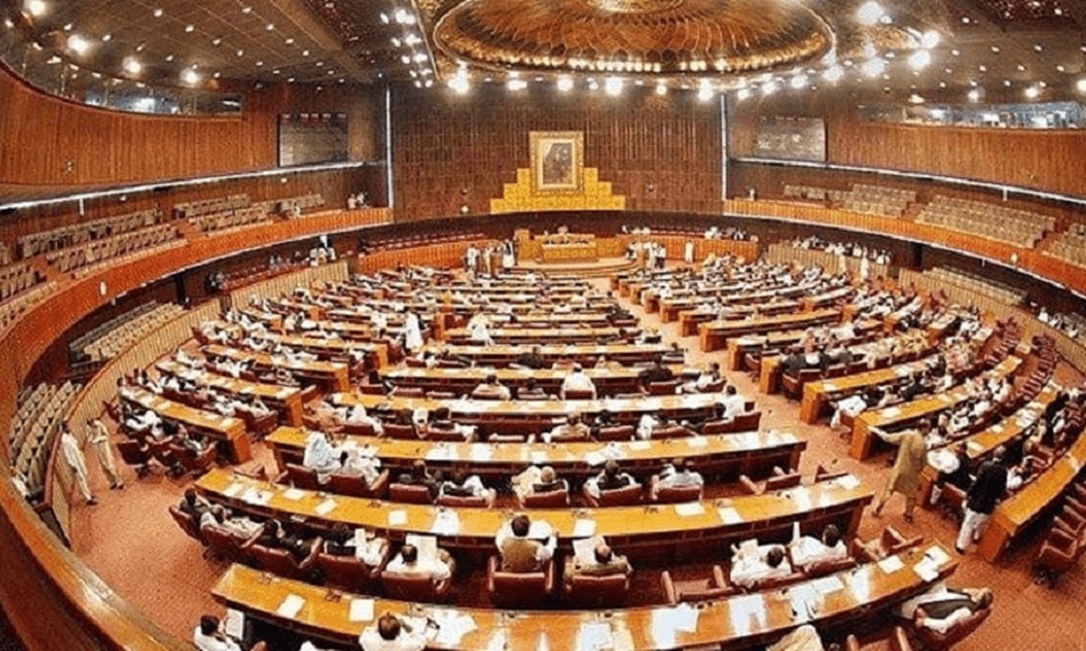 اسپیکر ایاز صادق کی زیر صدارت قومی اسمبلی کا اجلاس، اپوزیشن سراپا احتجاج