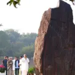 اندرا گاندھی کی برسی: ملکارجن کھڑگے، سونیا گاندھی اور راہل گاندھی نے ’شکتی استھل‘ پر پیش کیا خراجِ عقیدت