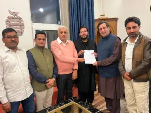 جنگلات اور قبائلی حقوق کے علمبرداردلیپ گھودےسے سجاد لون کی ملاقات، جموں و کشمیر میں ایف آر اے کے مؤثر نفاذ پر تبادلہ خیال