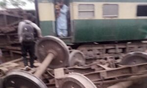 رحمان بابا ایکسپریس حادثہ ، بریکنگ سسٹم کا آہنی راڈ حادثے کی وجہ نکلا