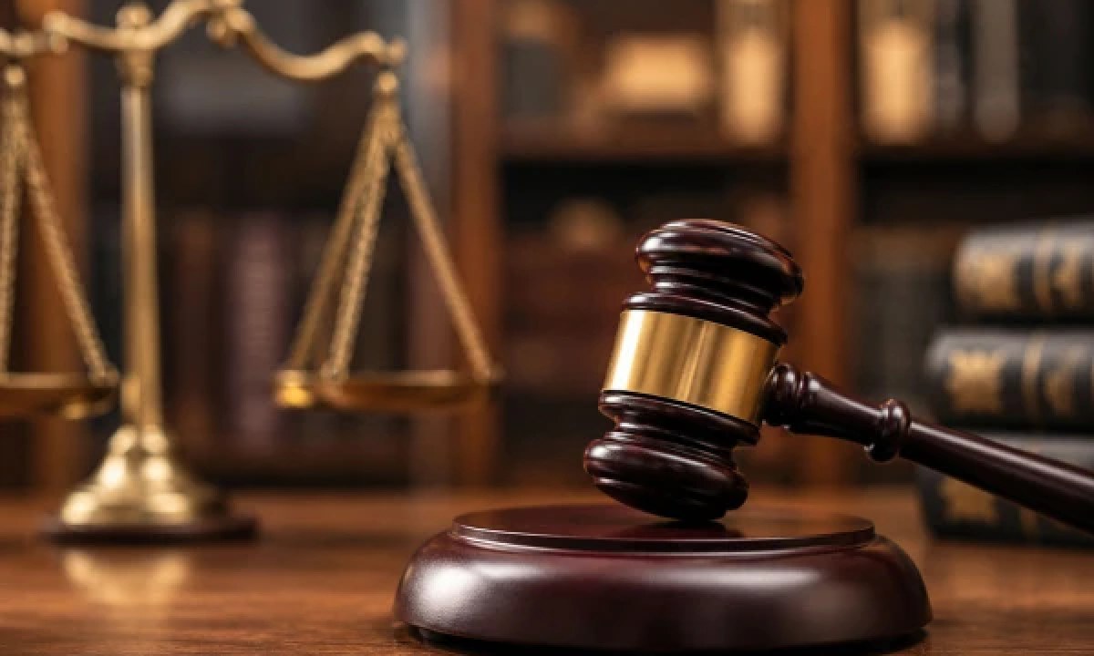 بیوی پر تشدد اور زیور فروخت کرنے کے مقدمے میں اے سی سندھ ریونیو بورڈ جیل منتقل